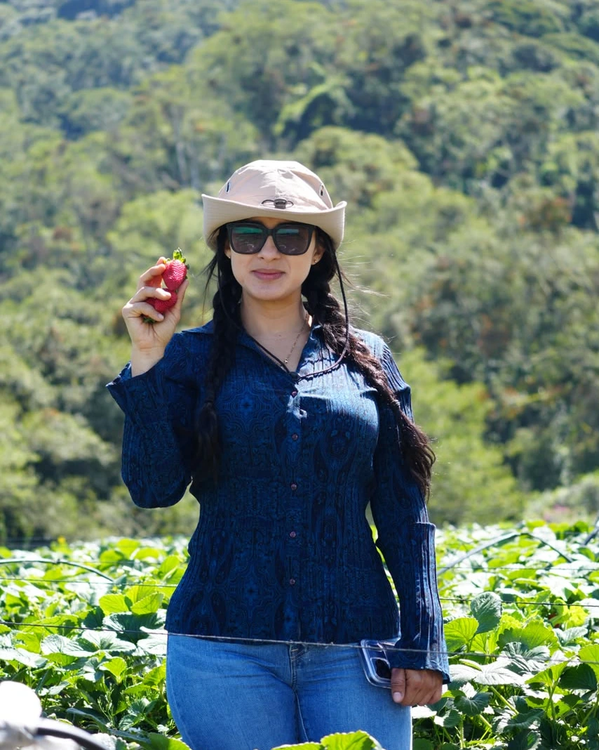 Brenda Priscilla, creadora de MisFruticasCR